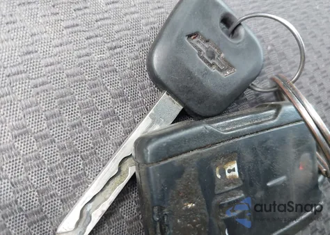 2015 Chevrolet Silverado 1500 2Lt from USA, damaged, VIN 1GCVKREC0FZ371428